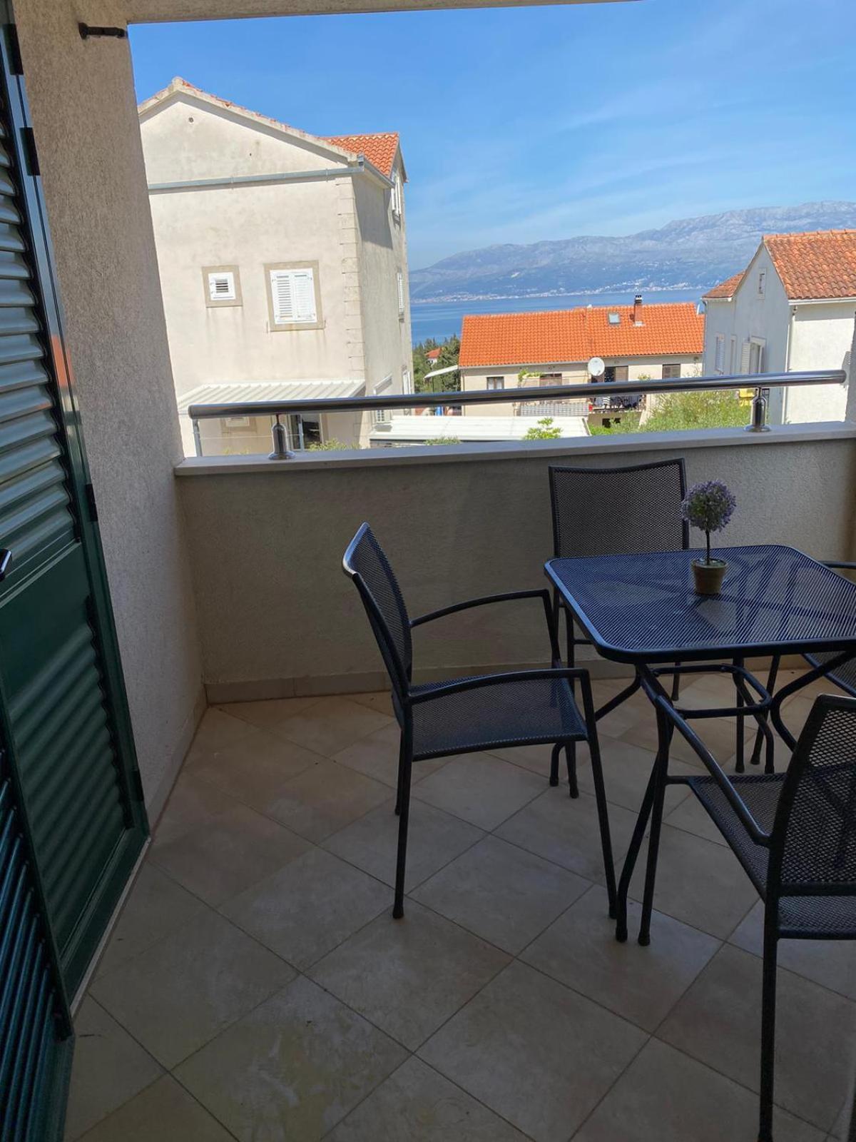 Apartman Emil Supetar Εξωτερικό φωτογραφία