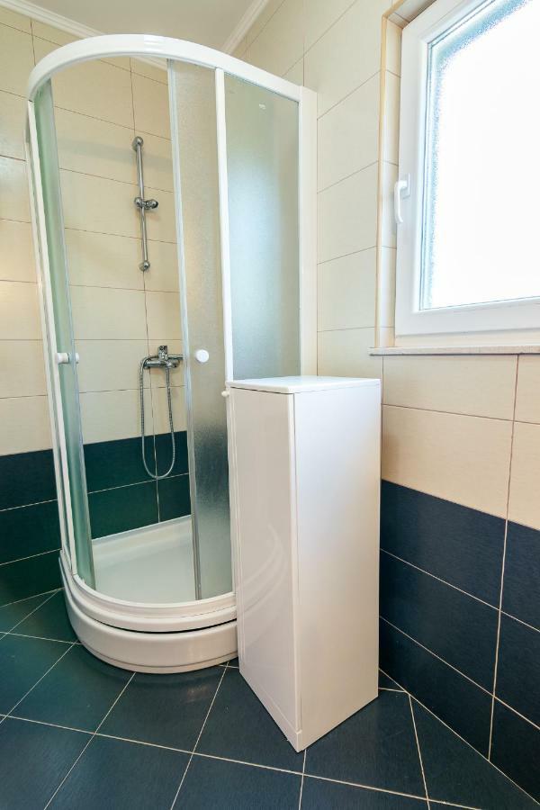 Apartman Emil Supetar Εξωτερικό φωτογραφία